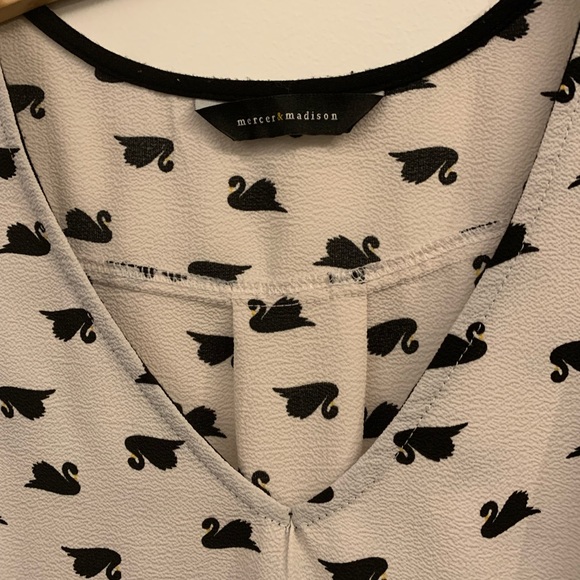 Set of 2 fun blouses - Picture 5 of 5